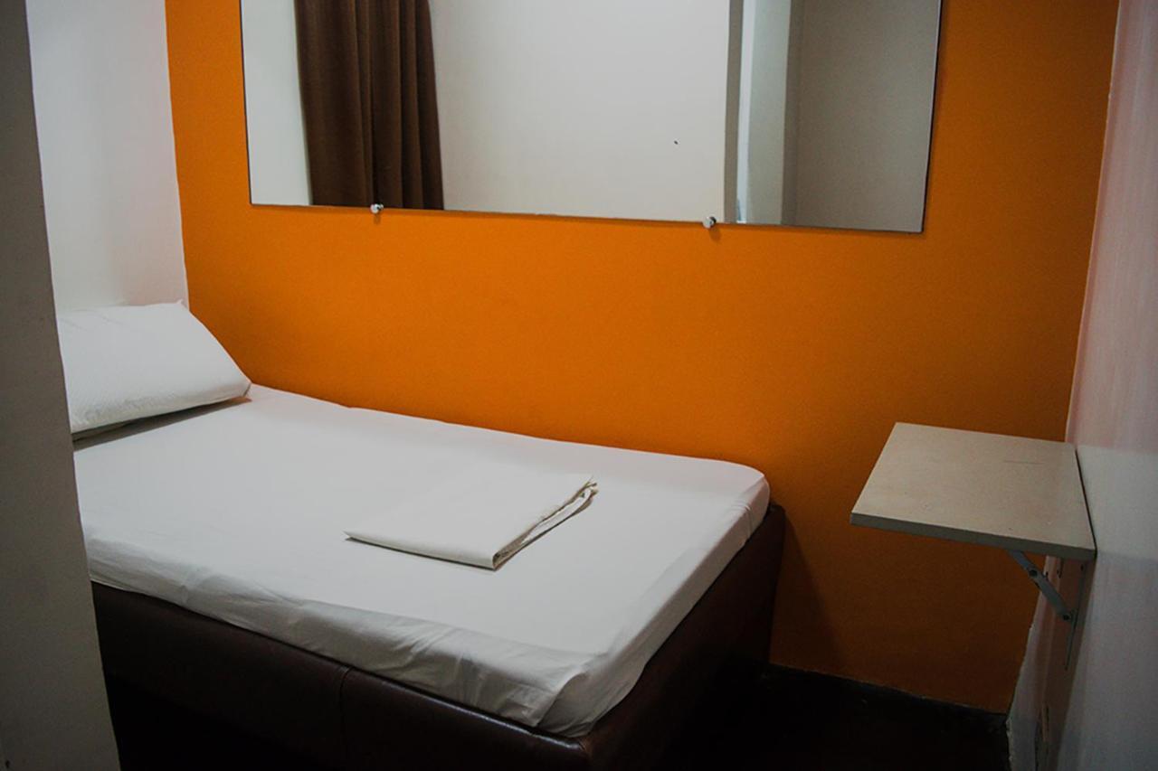 G-Galyx Inn Hotel Cagayan de Oro Bilik gambar